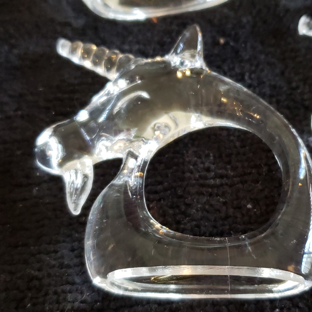 Unicorn Napkin Holders with Black Napkins. - Picture 2 of 7